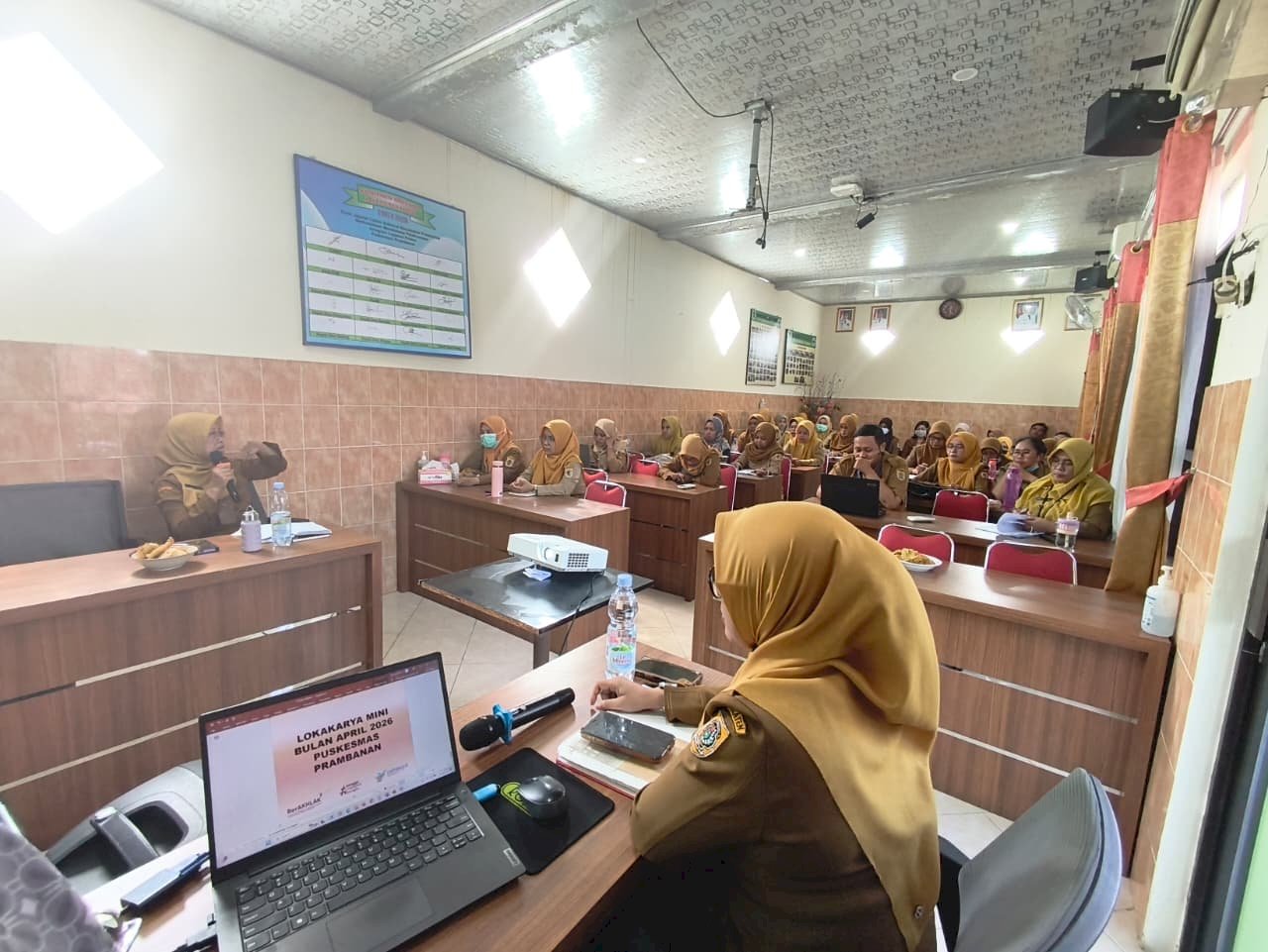 Sinergitas dan Evaluasi Program Melalui Lokmin Bulanan Puskesmas