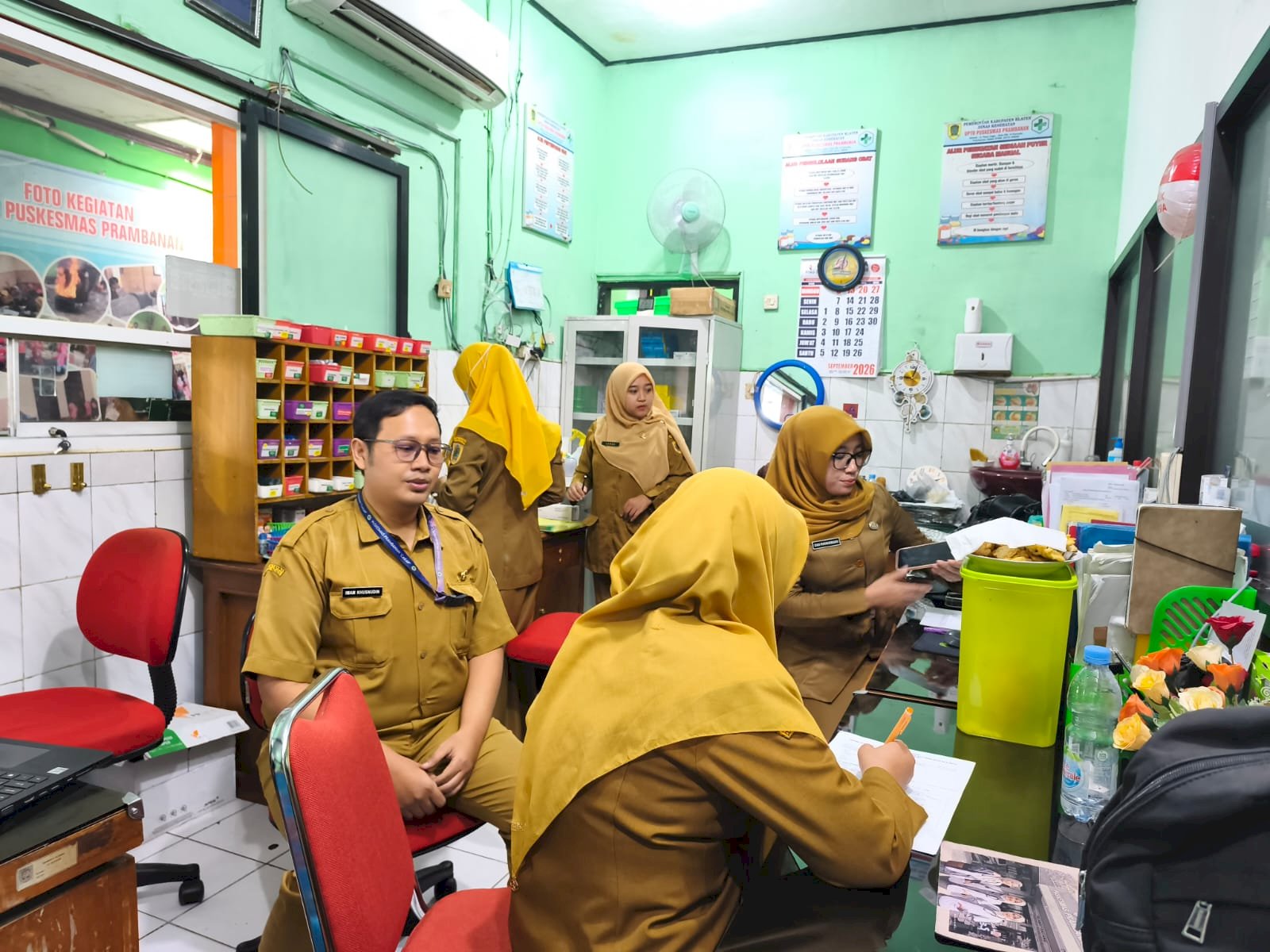 MONITORING DAN EVALUASI OBAT DAN ASPAK