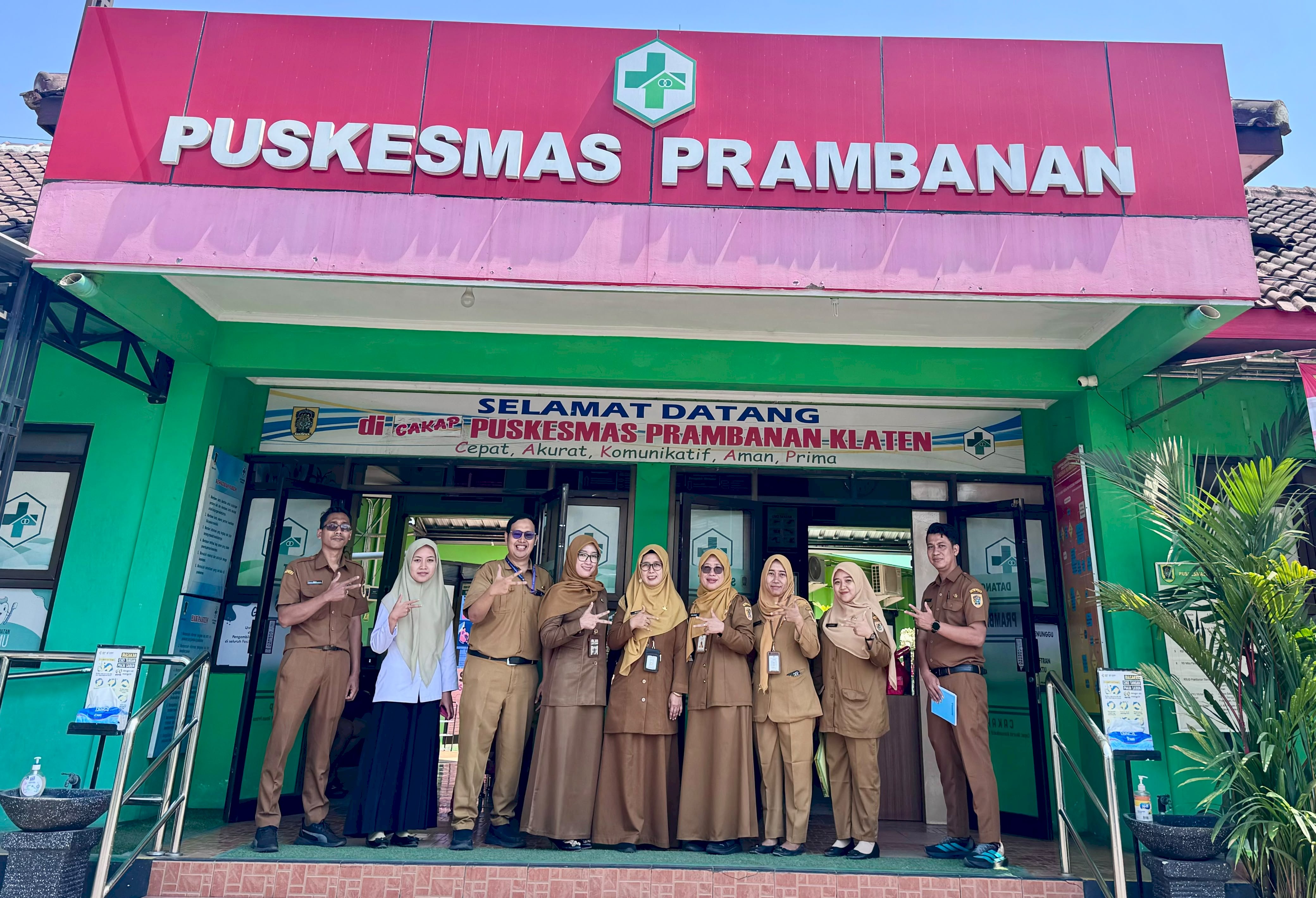 MONITORING DAN EVALUASI OBAT DAN ASPAK